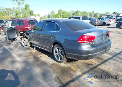 2015 Volkswagen Passat 2.0L Tdi Sel Premium from USA, damaged, VIN 1VWCV7A31FC067016